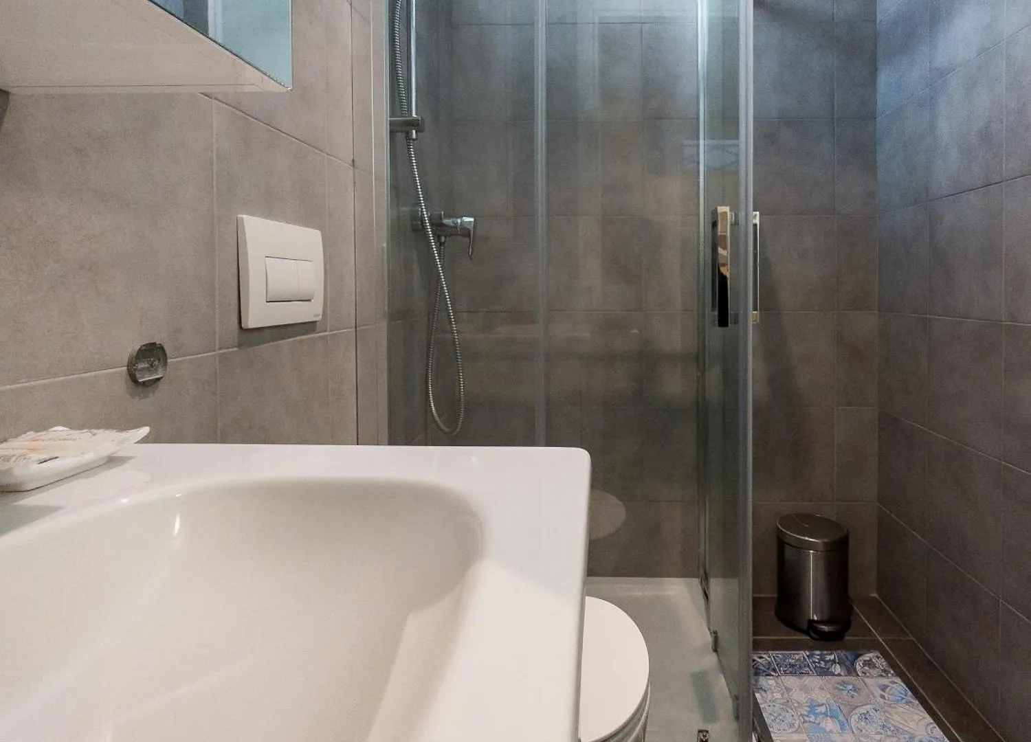 Rrrapido Holy Suites And Rooms - Via Sardegna Milan Guest house