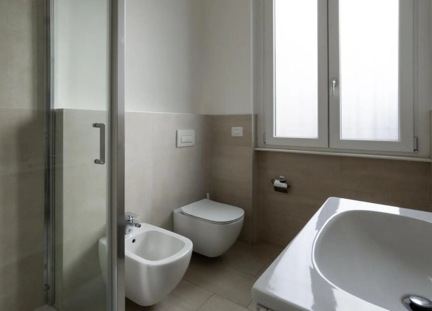 Rrrapido Holy Suites And Rooms - Via Sardegna Milan 0*,  Italy